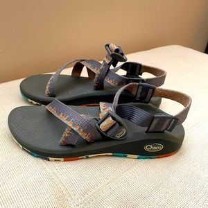 Women’s Chacos Sandals